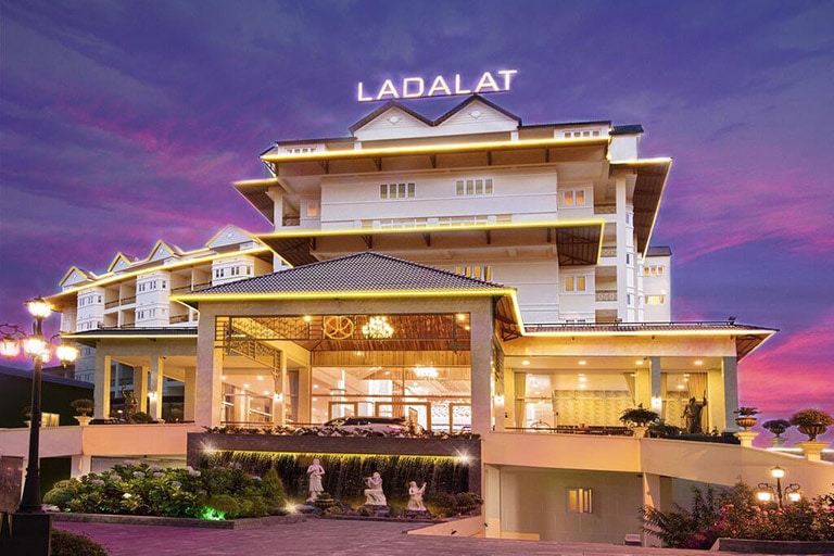 Khách sạn 3 sao mới xây ở Đà Lạt