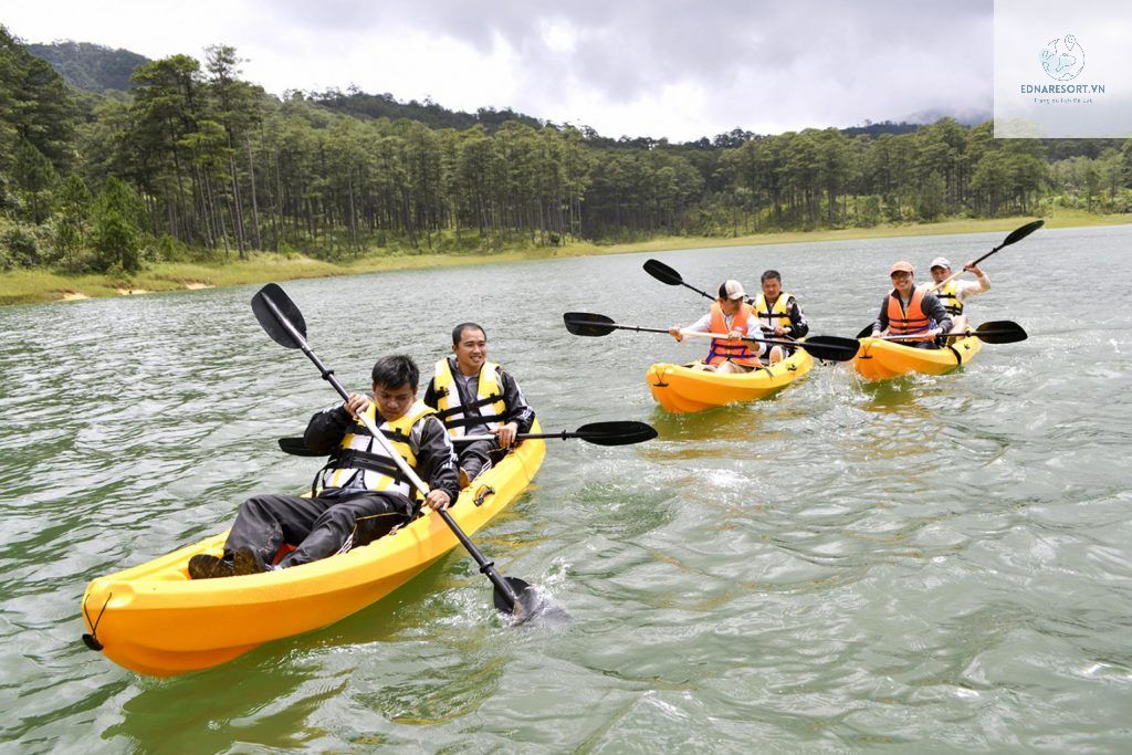 Tour chèo thuyền Đà Lạt