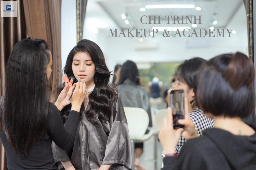 Linh Chi Make Up & Academy (Áo Cưới Tuấn Chi)