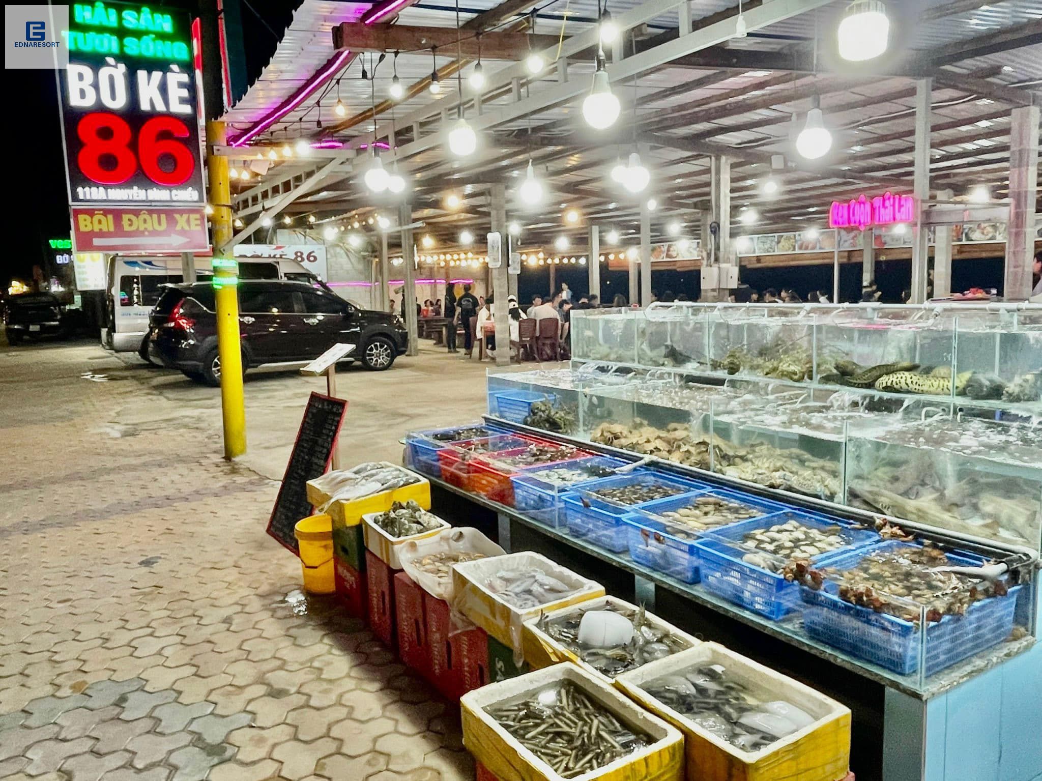 Nhà Hàng Hải Sản Tươi Sống Bờ Kè 86 (fresh seafood restaurant boke 86)