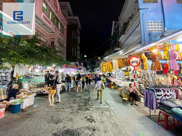 Chợ đêm sông Hàn