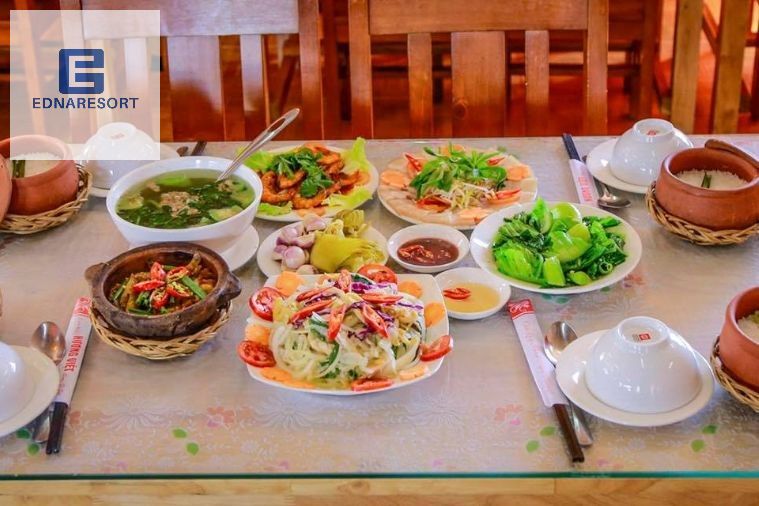 Cơm niêu Hương Việt - quán côm niêu nổi tiếng ở Đà Lạt